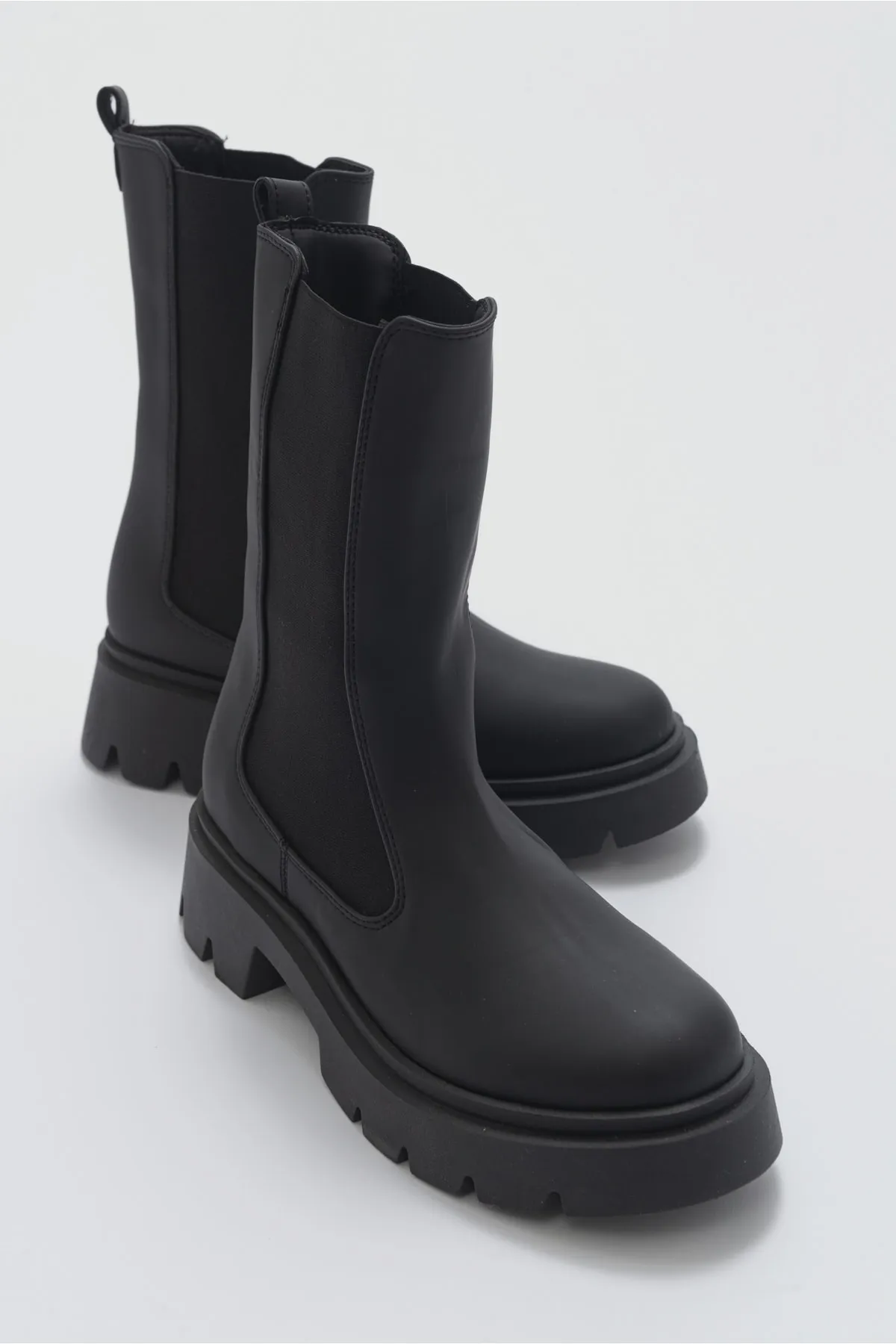 LuviShoes  Bald schwarze Damenstiefel