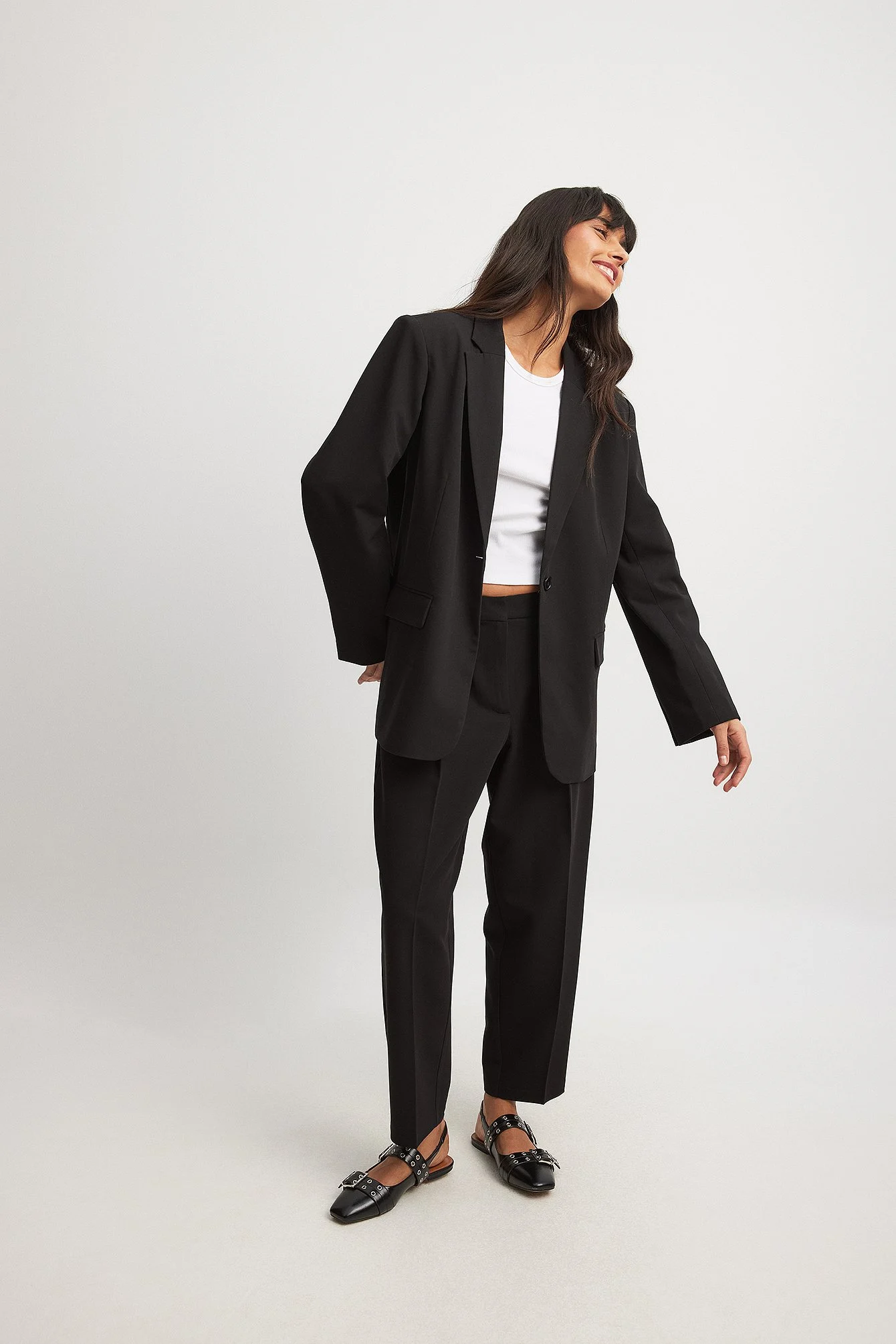 Cropped-Anzughose mit mittlerer Taille