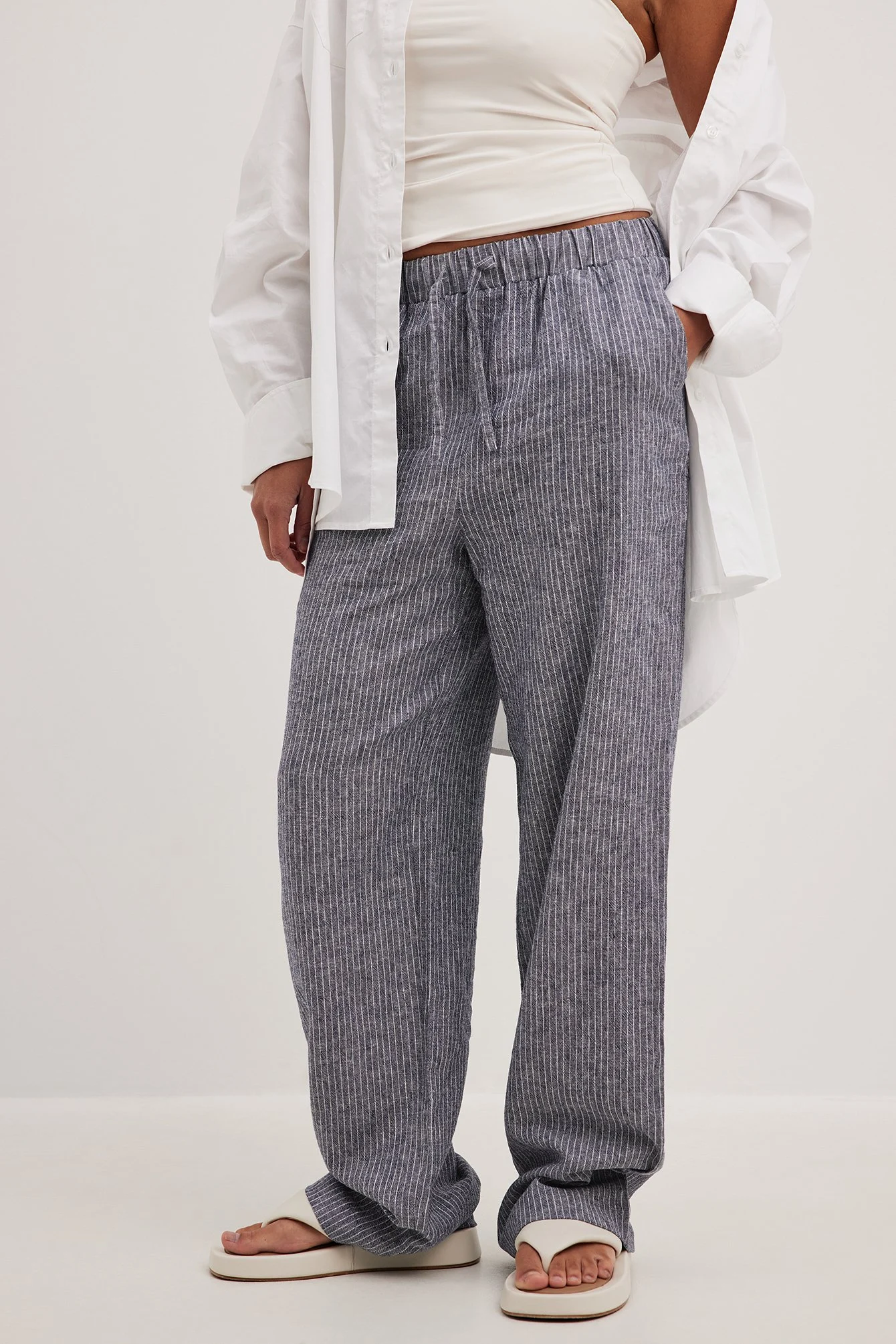 Gestreifte Leinenhose mit elastischer Taille