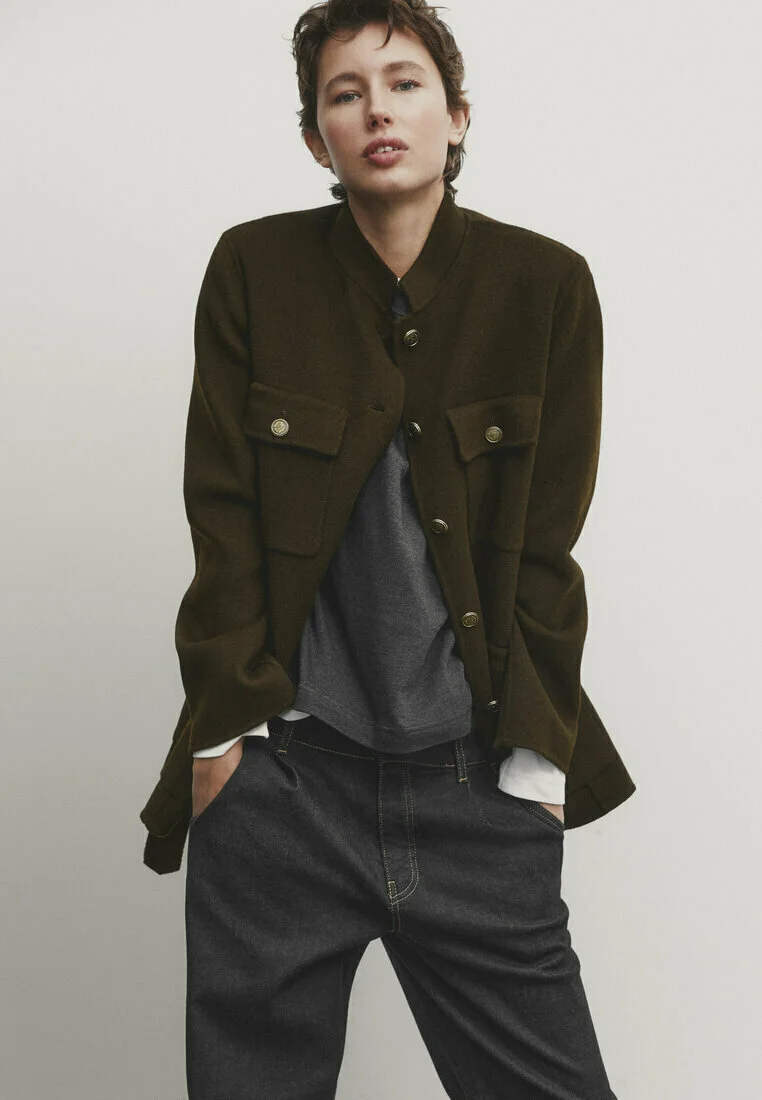 Massimo Dutti CON BOLSILLOS Y BOTONES - Abrigo corto