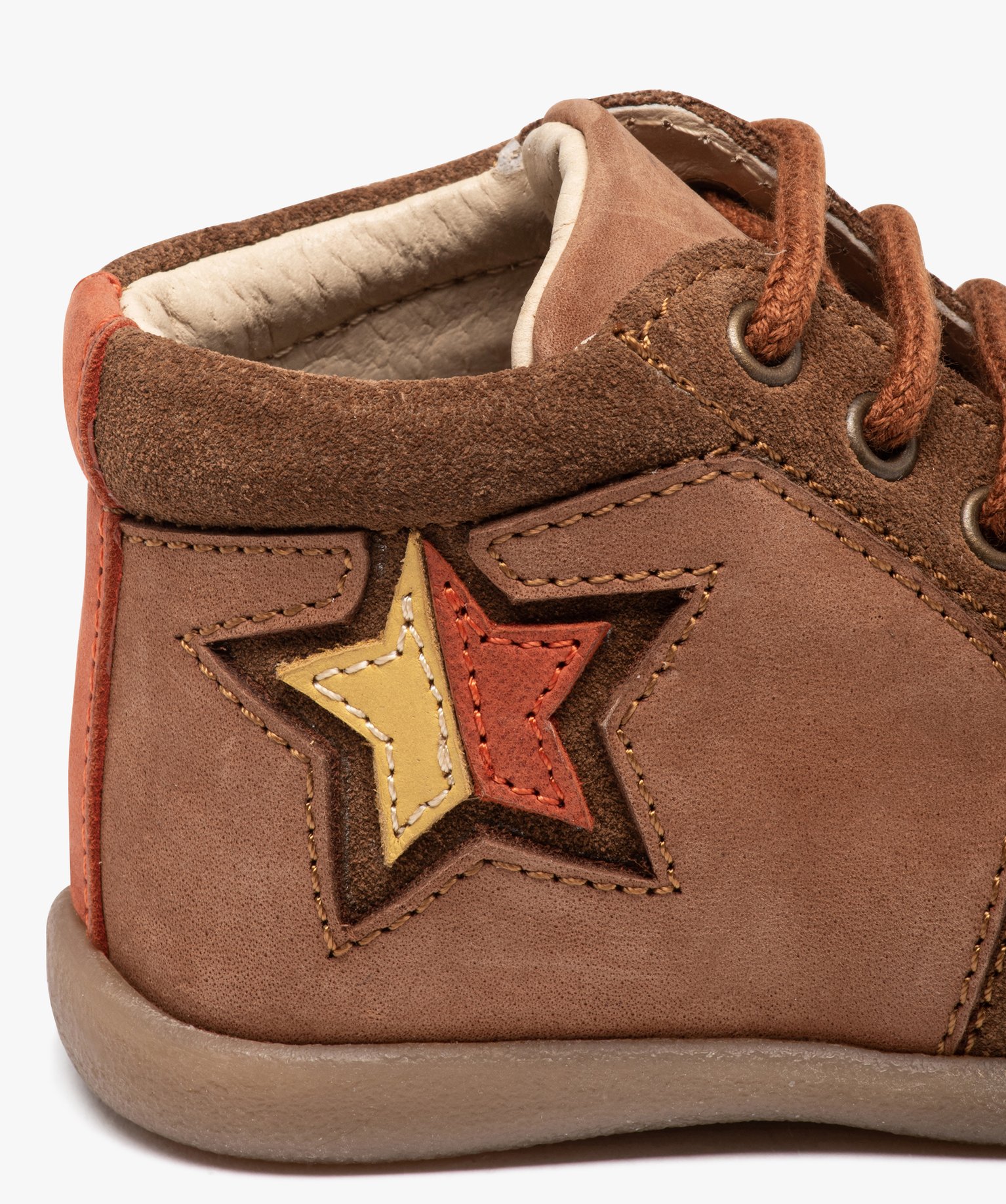 Bottillons premiers pas bébé Garçon en cuir motif étoile camel | GEMO