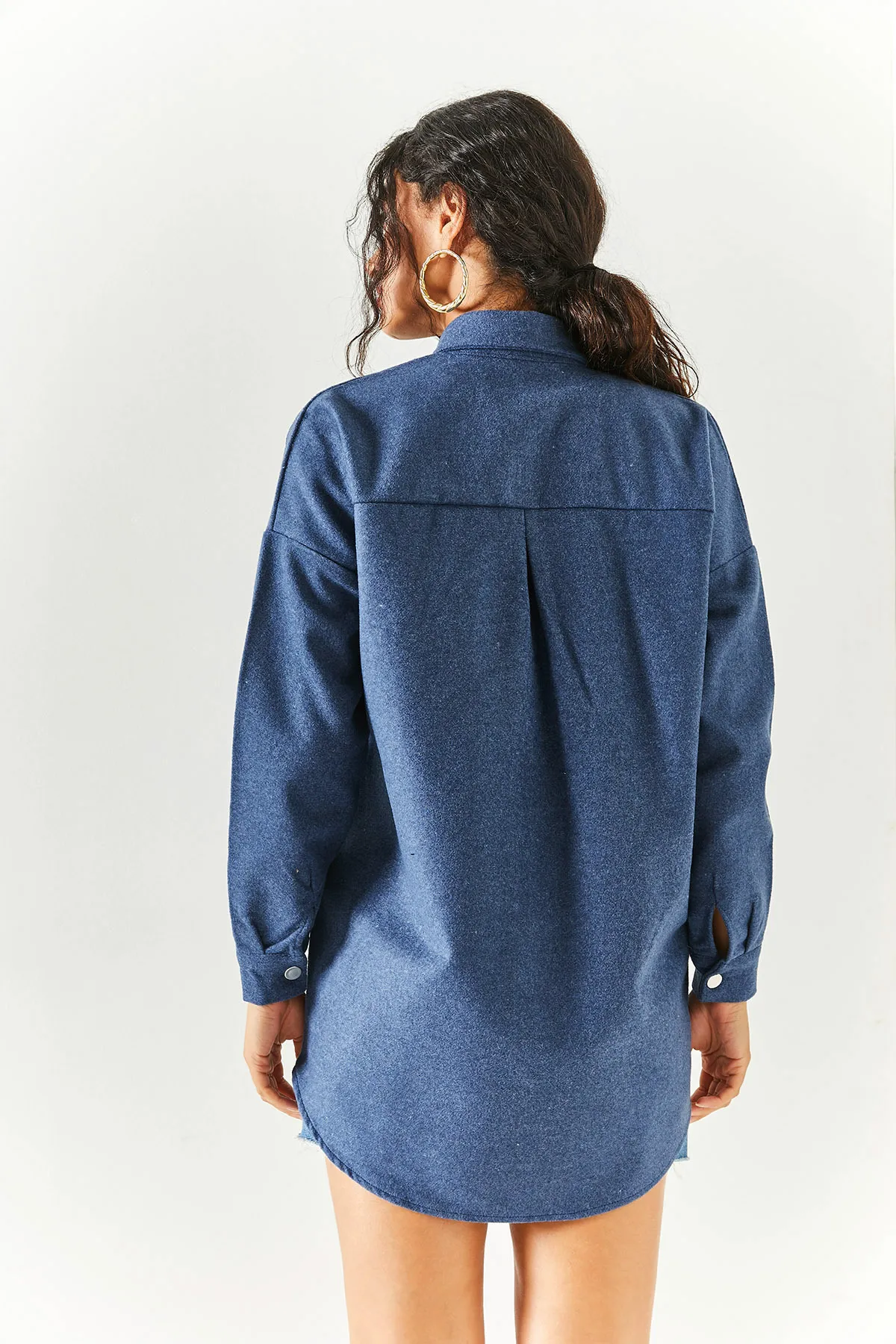 Olalook  Damenbluse mit Blatt-Indigo-Pailletten und Paillettendetails, Oversize-Stempelhemd GML-19001145