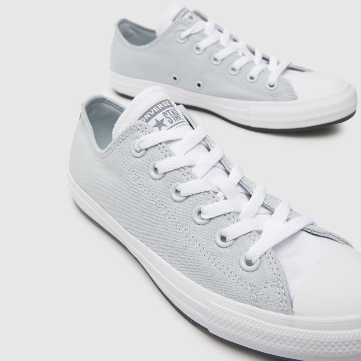 Converse All Star Ox – Ljusgrå sneakers