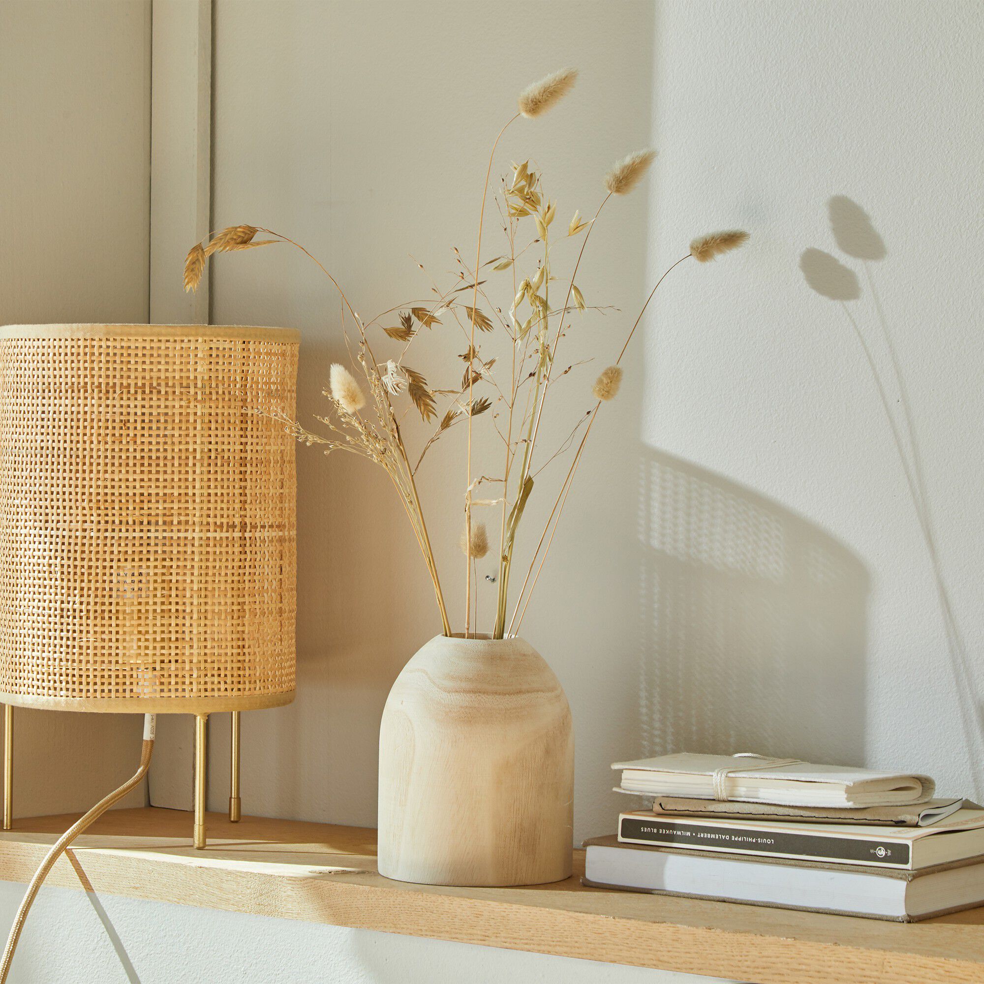 Vase en bois brut forme pot
