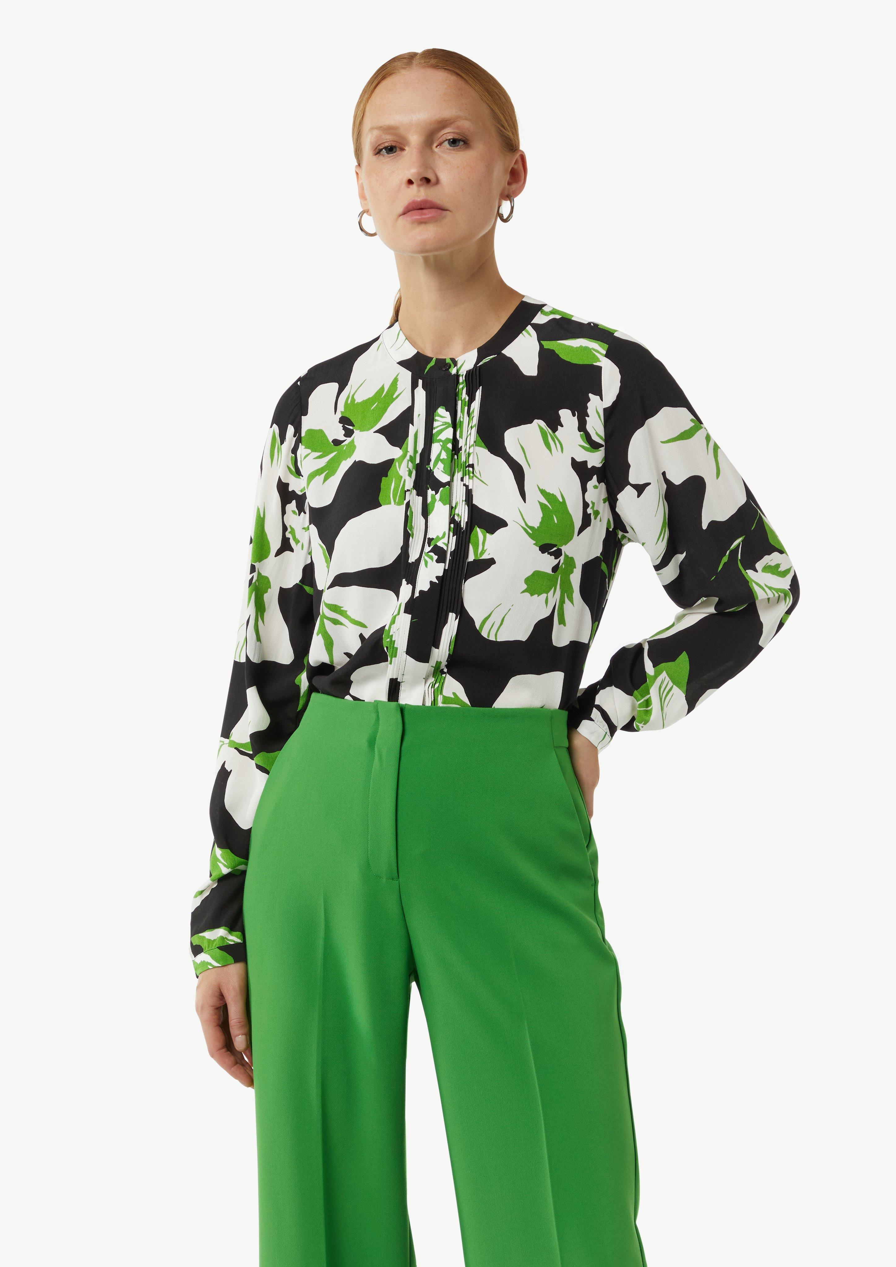 Gemusterte Bluse mit verdeckter Knopfleiste und Biesen - mehrfarbig