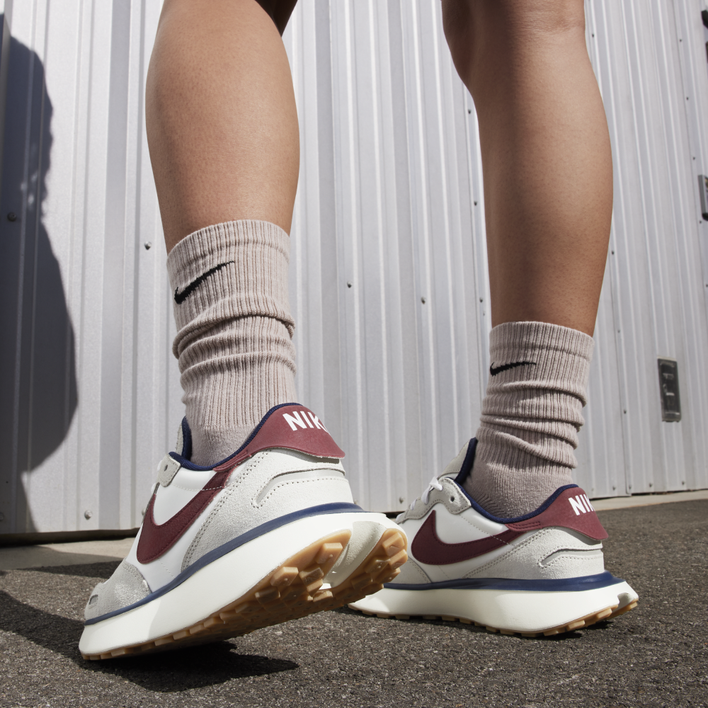 Nike Phoenix Waffle FZ3600-072 / weiss