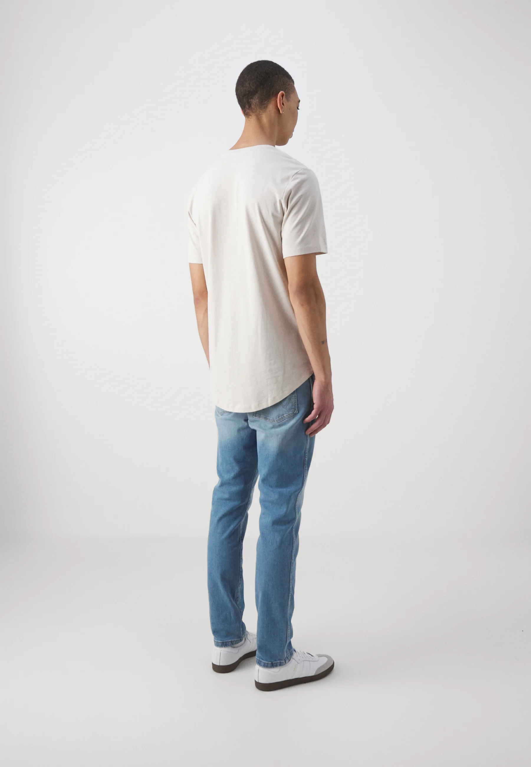 Wrangler LARSTON - Vaqueros ajustados