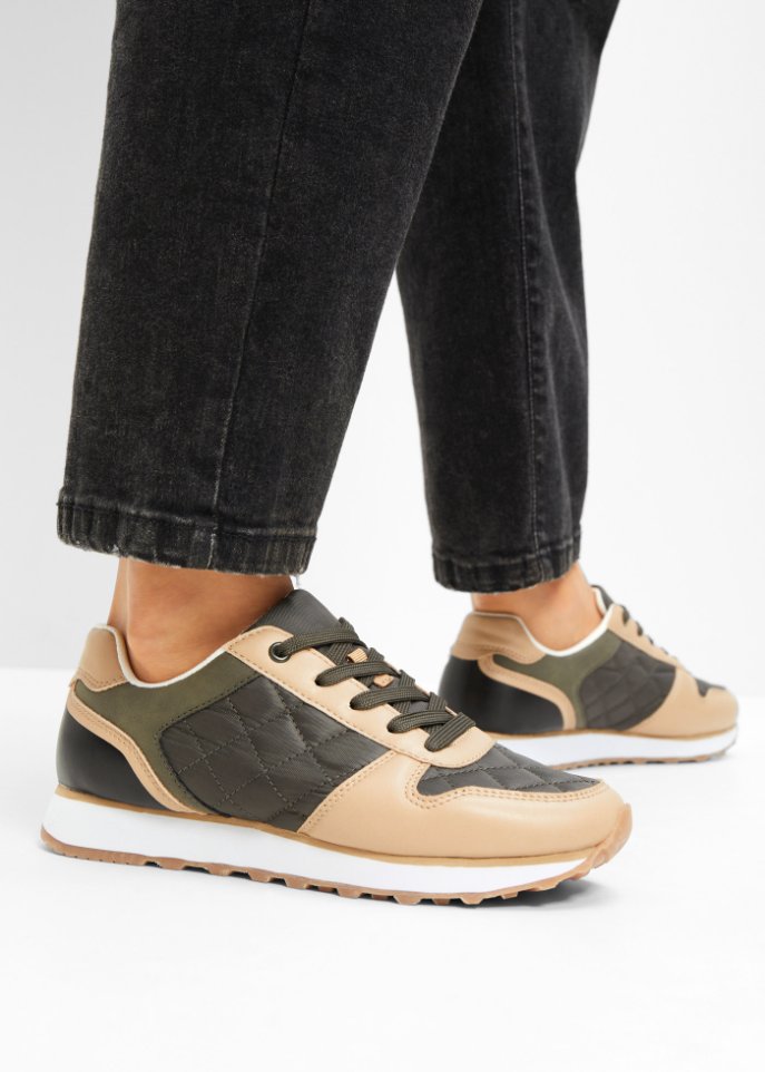 Sneaker