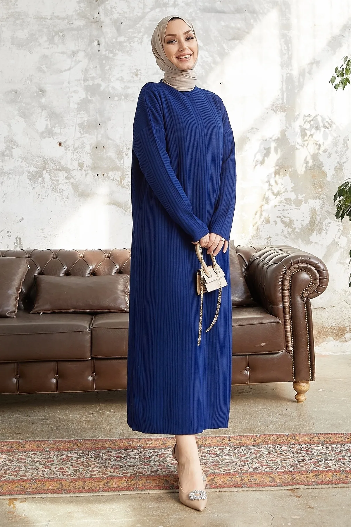 InStyle  Arissa Rollkragenpullover, langes Strickkleid – Dunkelblau