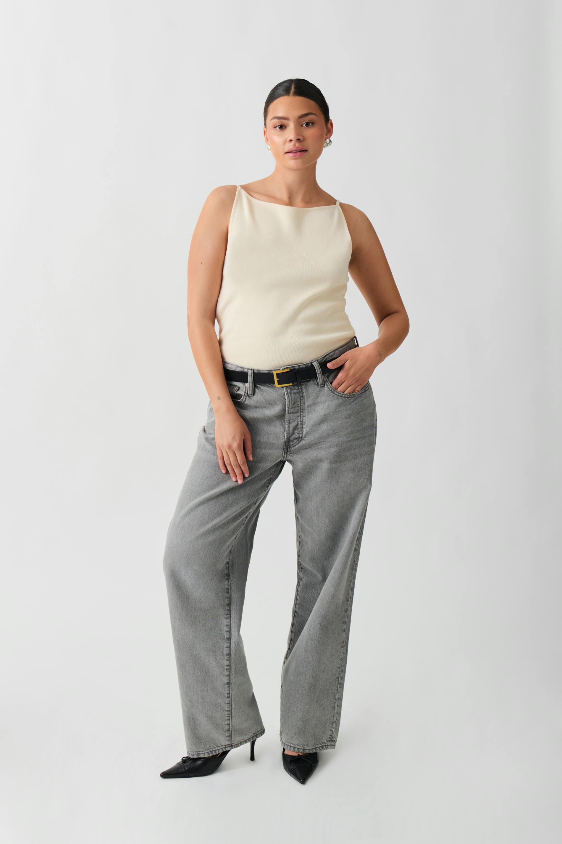 Knitted strap singlet
