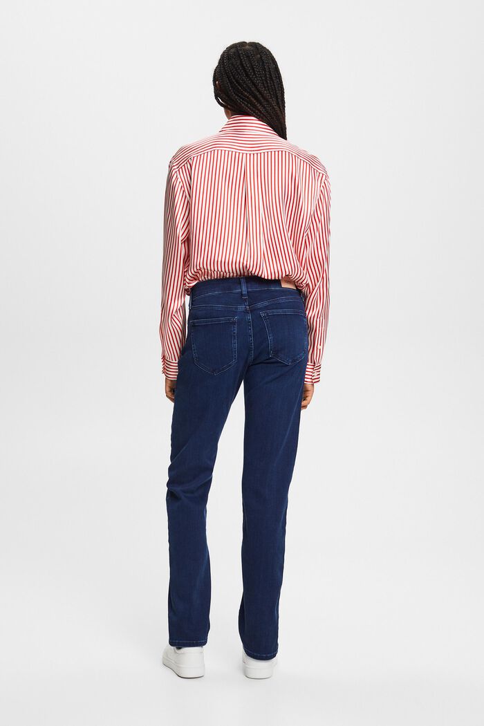 Jeans mit gerader Passform und mittelhohem Bund