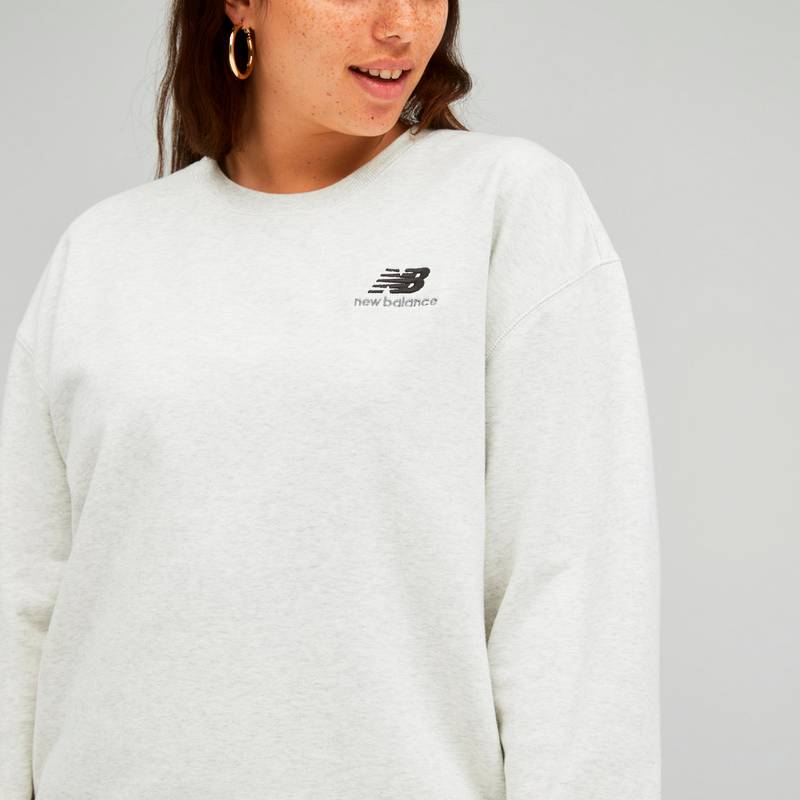 NEW BALANCE Essentials Sweatshirt