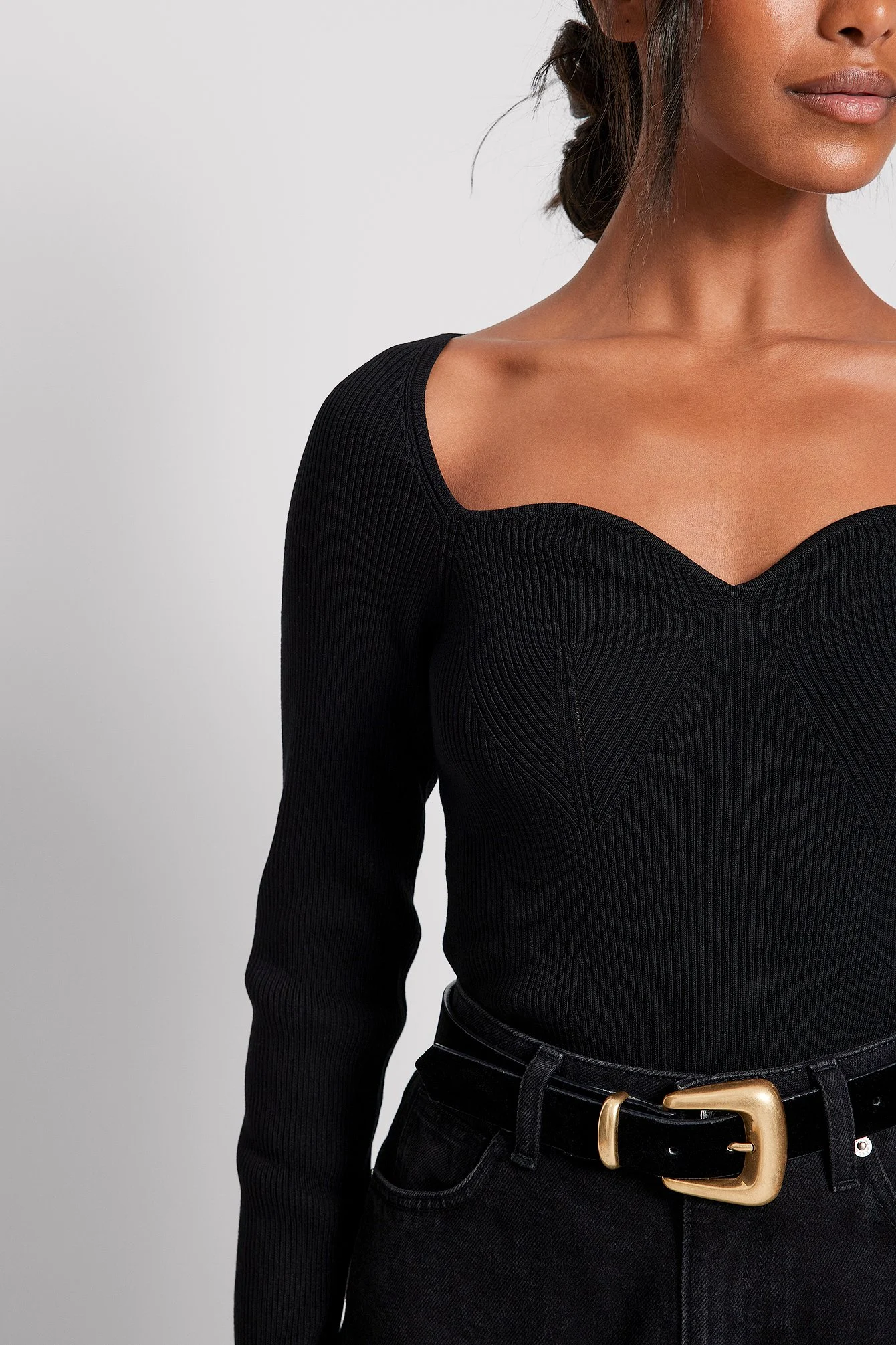 Pullover mit langen Ärmeln und Brust-Detail
