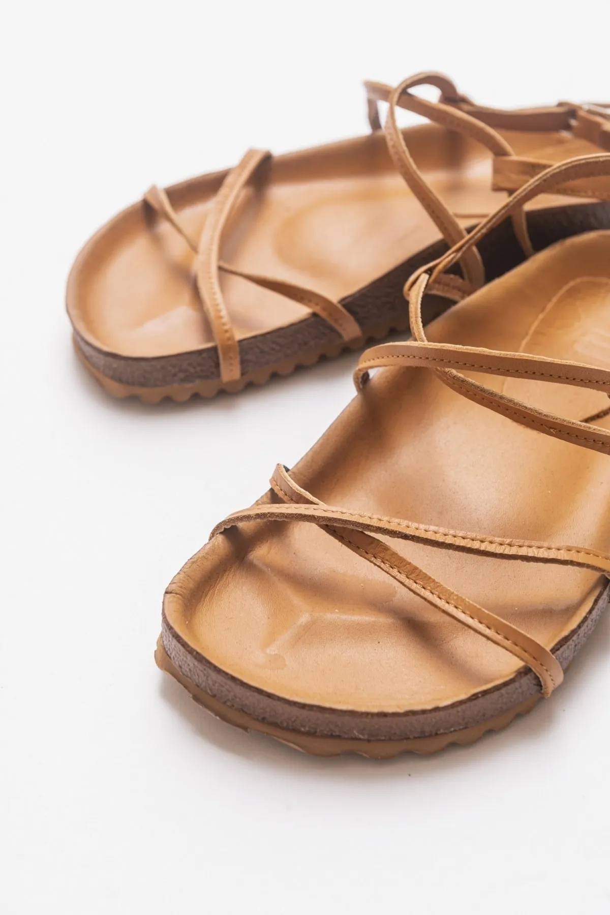 LuviShoes  Muse Damensandalen aus echtem Leder in Hellbraun