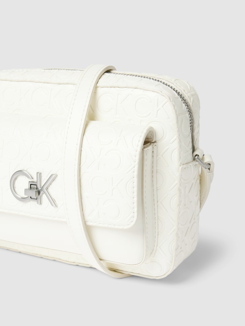 Crossbody Bag in Leder-Optik Modell 'RE-LOCK' in ecru