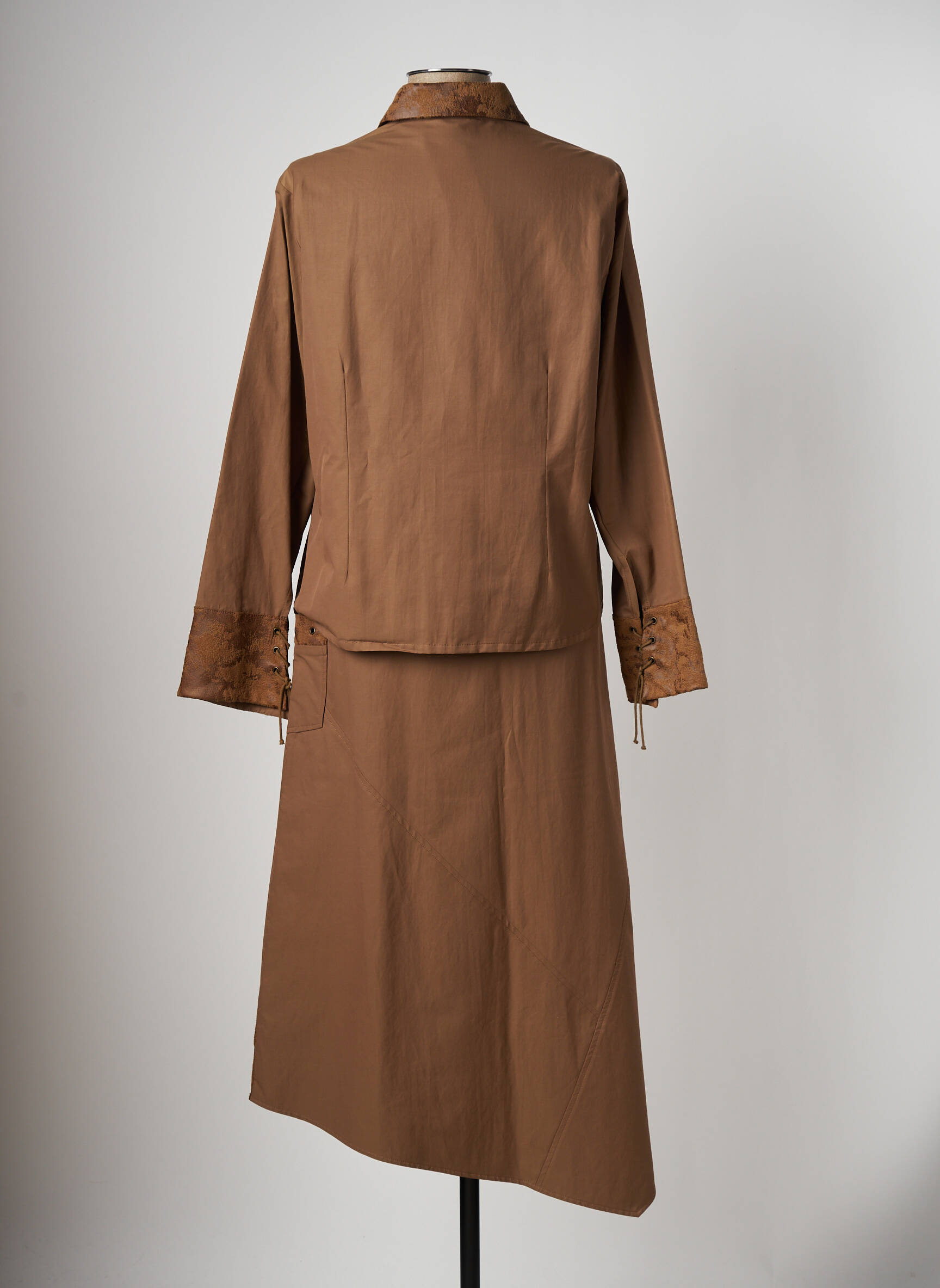 Lewinger Jupe Veste Femme couleur marron