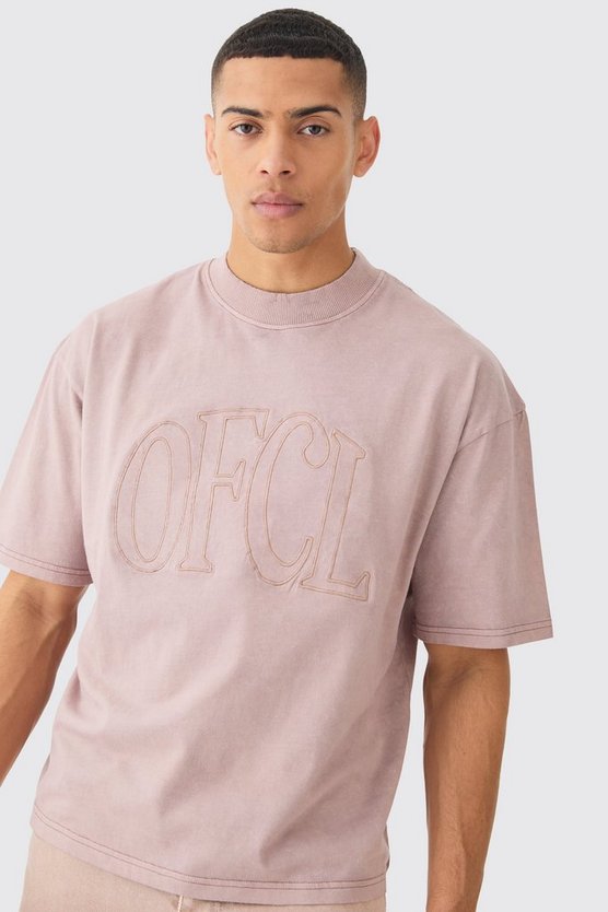 Kastiges Oversize T-Shirt mit Acid-Waschung und Official-Applikation