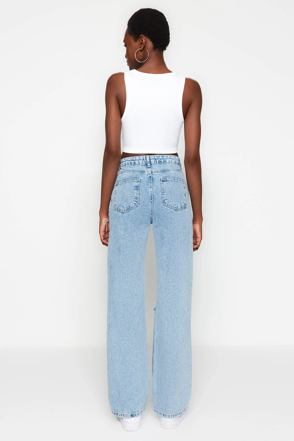 Trendyol Collection  Blaue Palazzo-Jeans mit Schlitzdetail und hoher Taille TWOSS23JE00103
