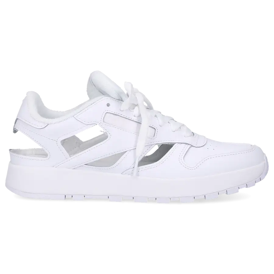 Maison Margiela - Sneaker low x REEBOK TABI Kalbsleder - weiß