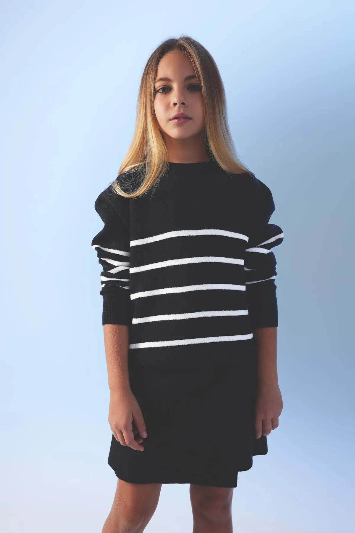 DeFacto  Strickpullover für Mädchen mit normaler Passform und Rundhalsausschnitt