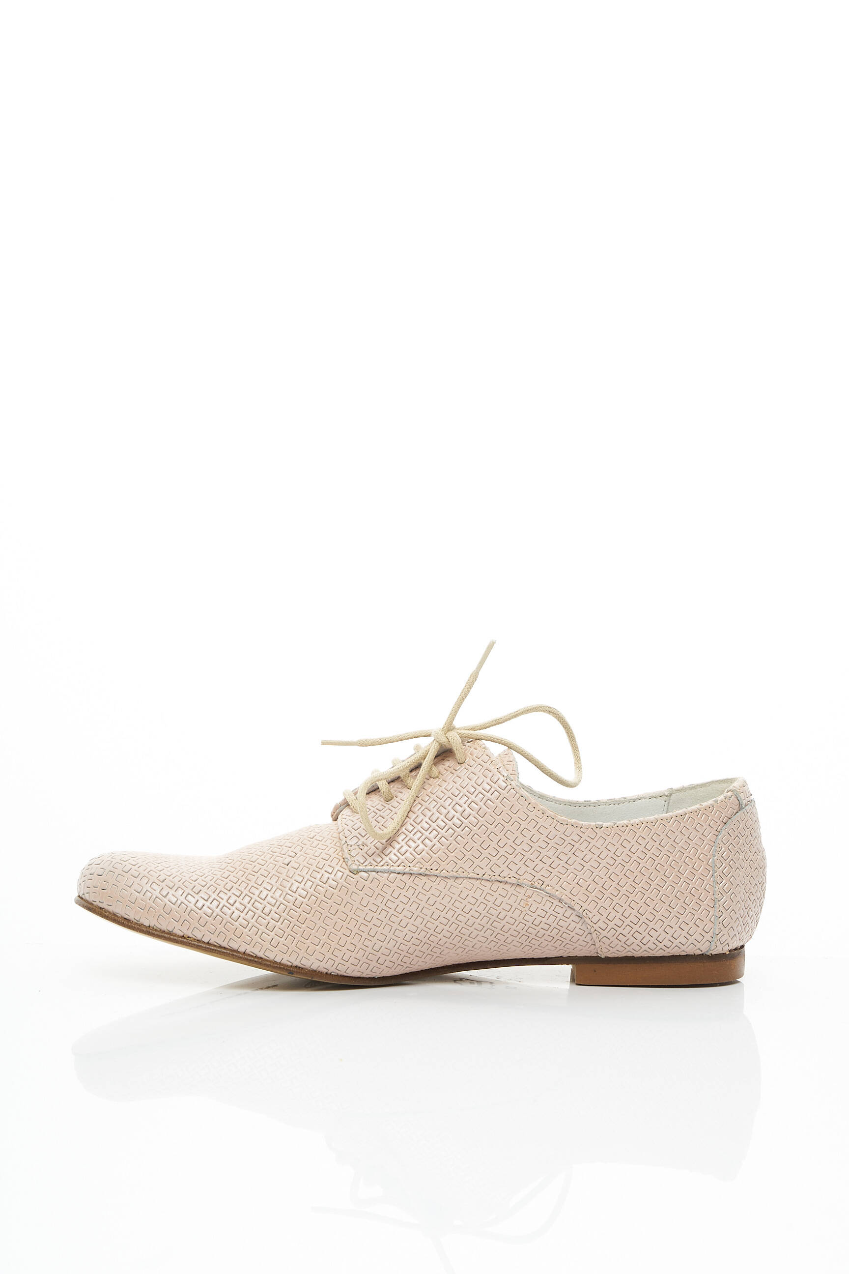 Elizabeth Stuart Derby Femme couleur rose