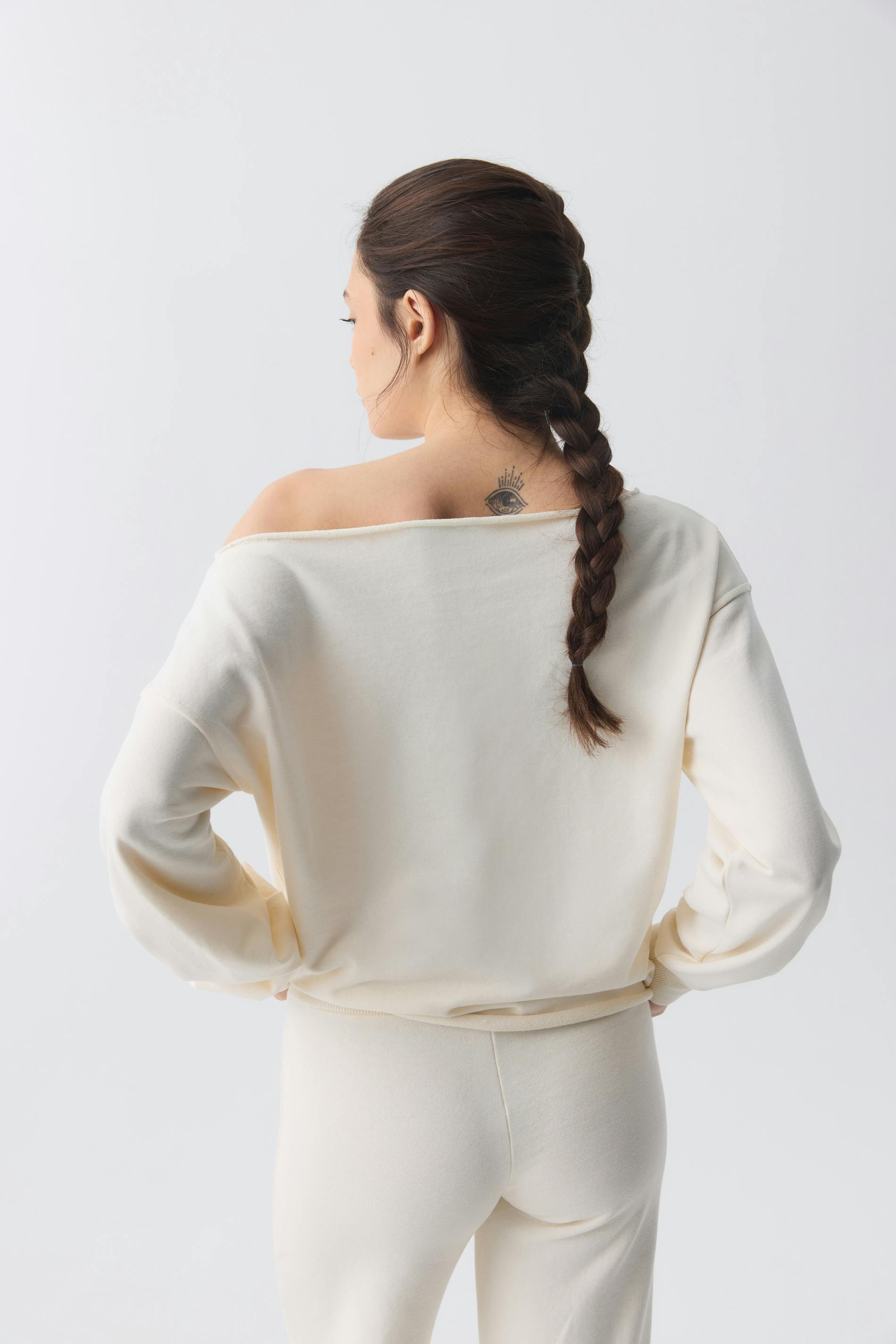 One shoulder sweater