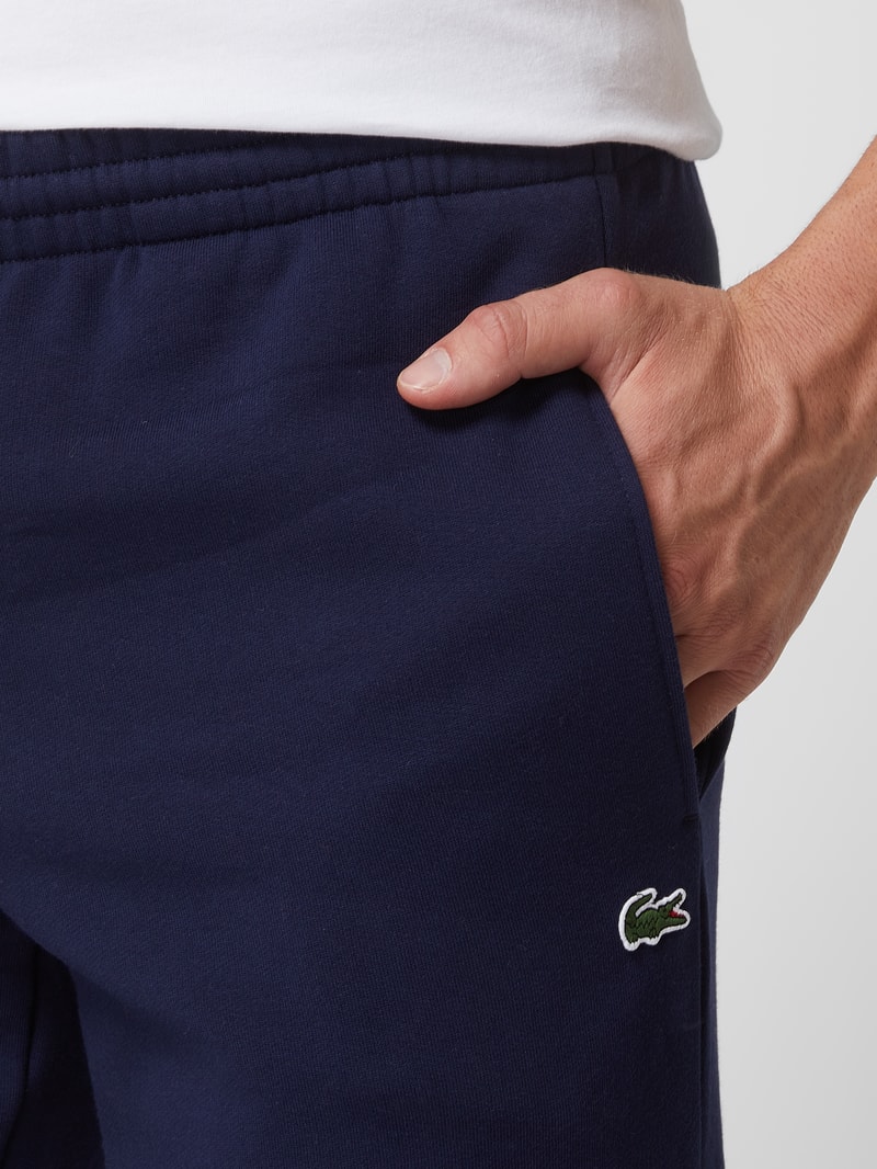 Sweatpants mit Label-Detail in marineblau