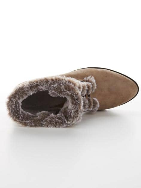 Stiefelette taupe mit wärmendem Futter