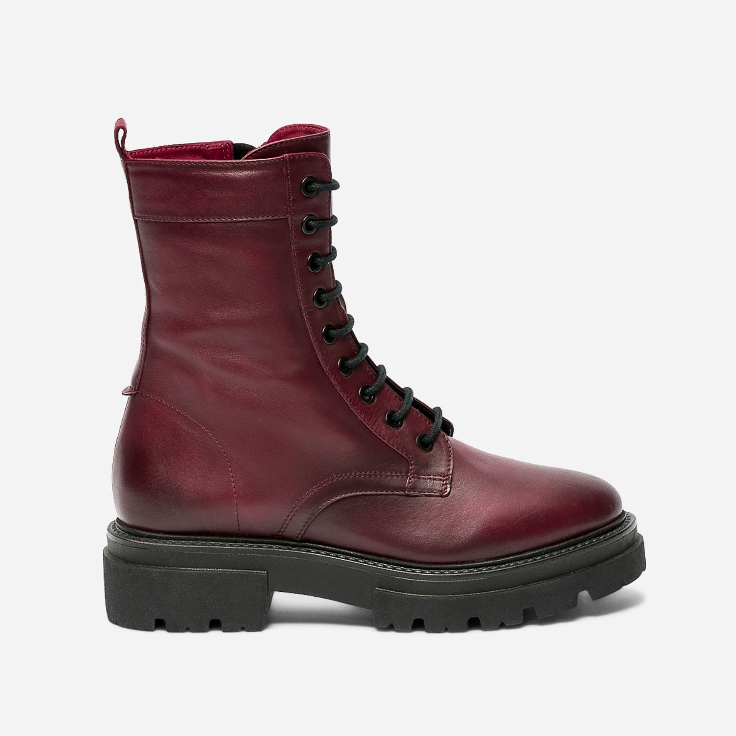 Boots TEXTO bordeaux en cuir éco-conçu à semelle crantée