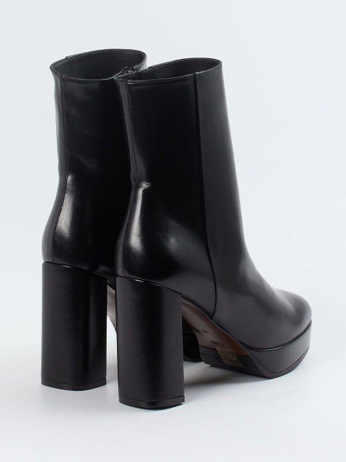 Stiefelette-17380090057 Konstantin Starke