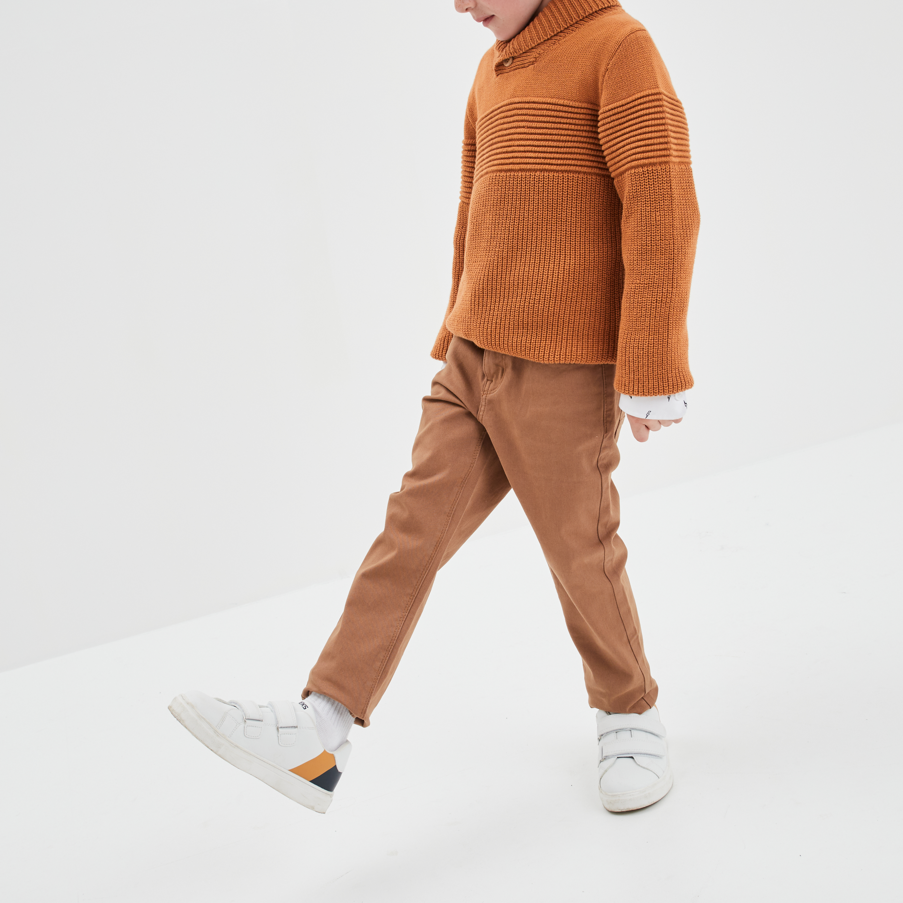 Pantalon slim stretch marron garçon | La Halle