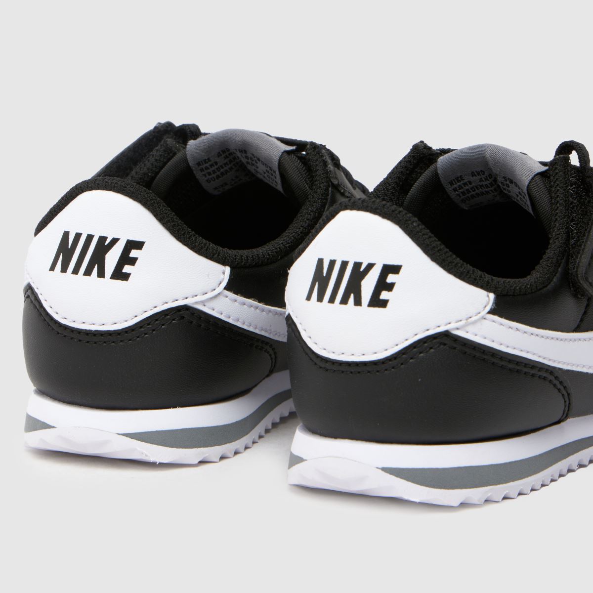 Črno-beli športni copati Nike Cortez Junior