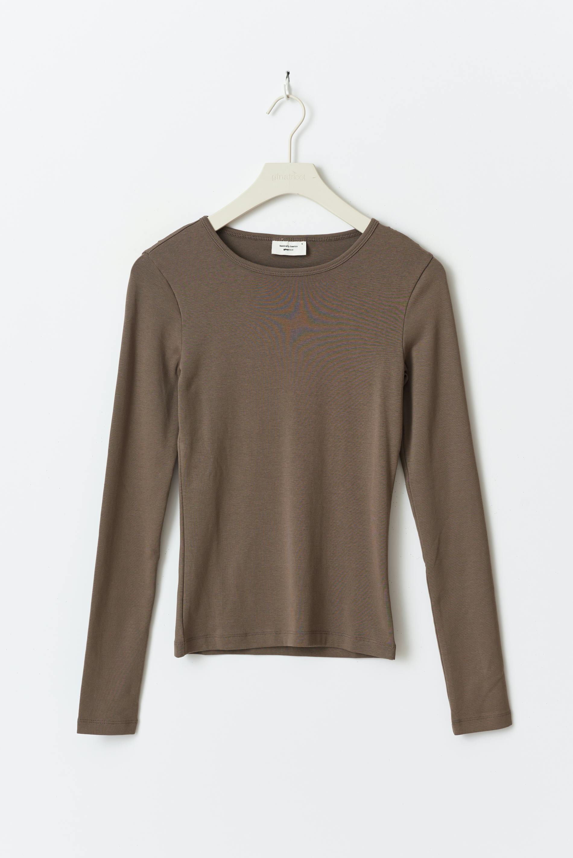 Basic long sleeve top