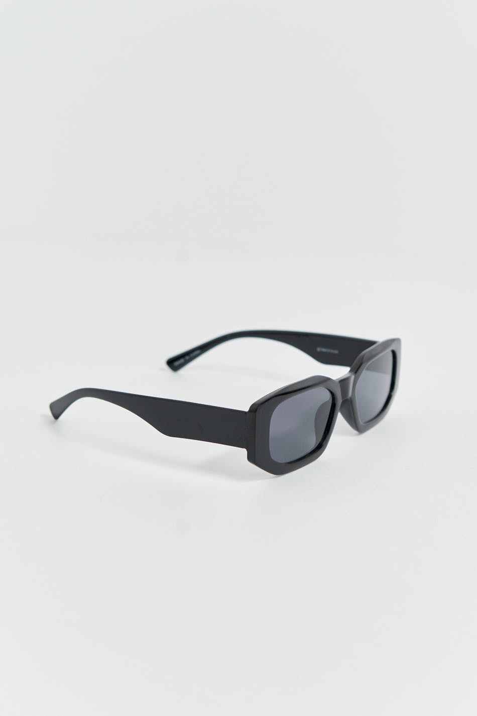Angular sunglasses