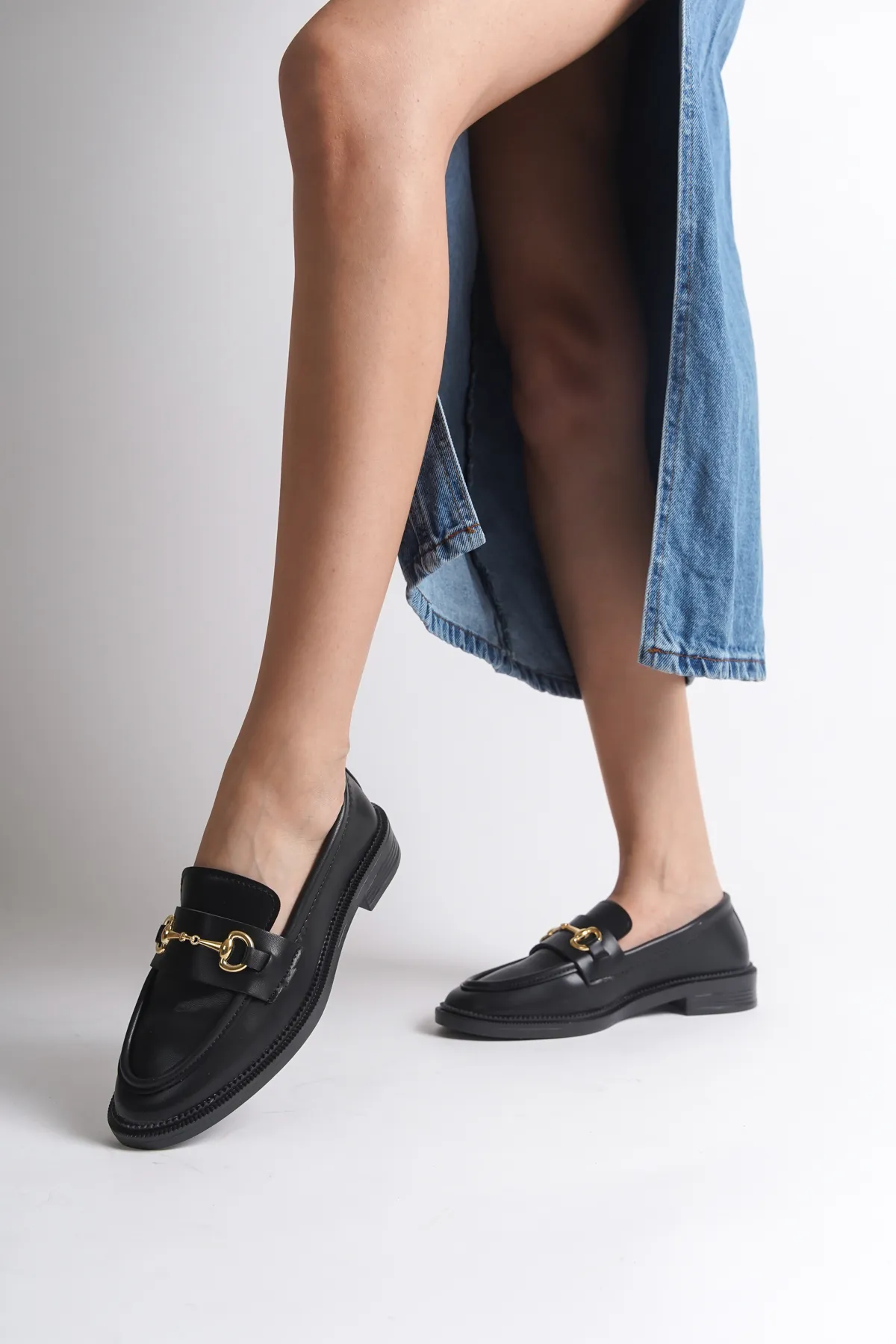 Capone Outfitters  Loafer