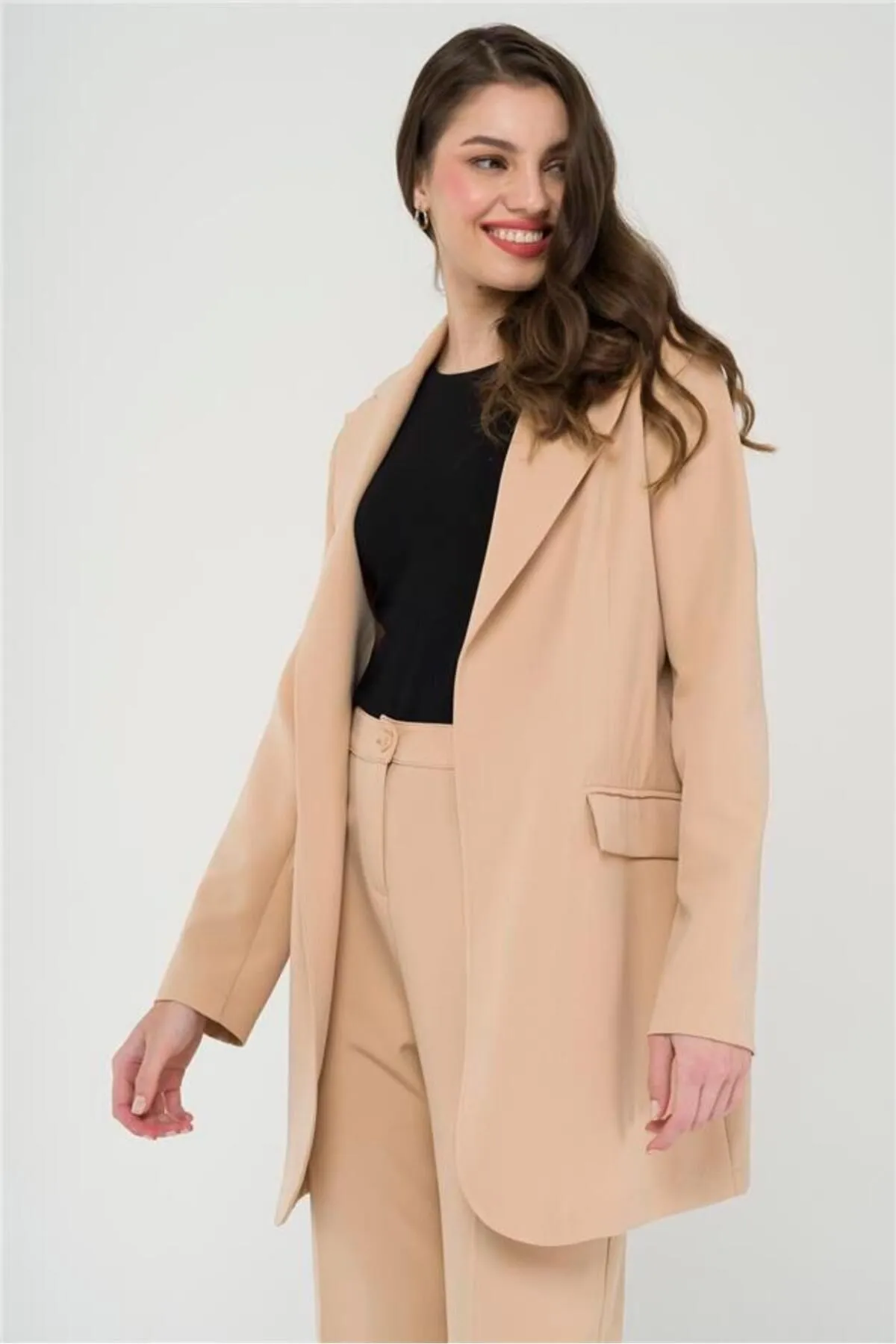 Olcay  Gürteldetaillierte, ungefütterte Jacke, Hose, Anzug A.kamel 9214