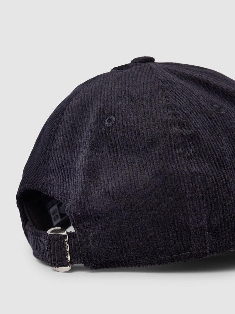 Basecap mit Label-Stitching in marineblau