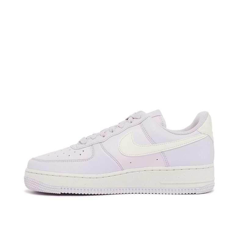 NIKE Wmns Air Force 1 '07 