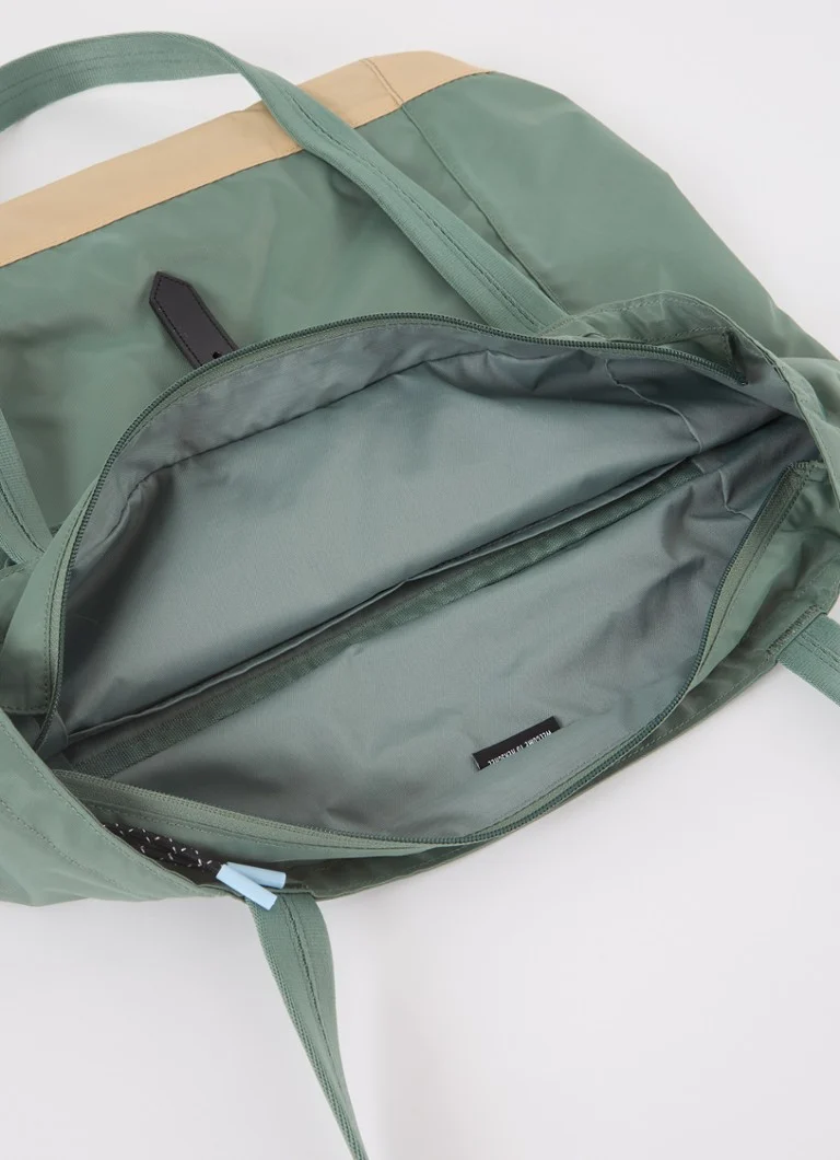Herschel Supply Retreat -ostolaukku 14 tuuman läppäritaskulla