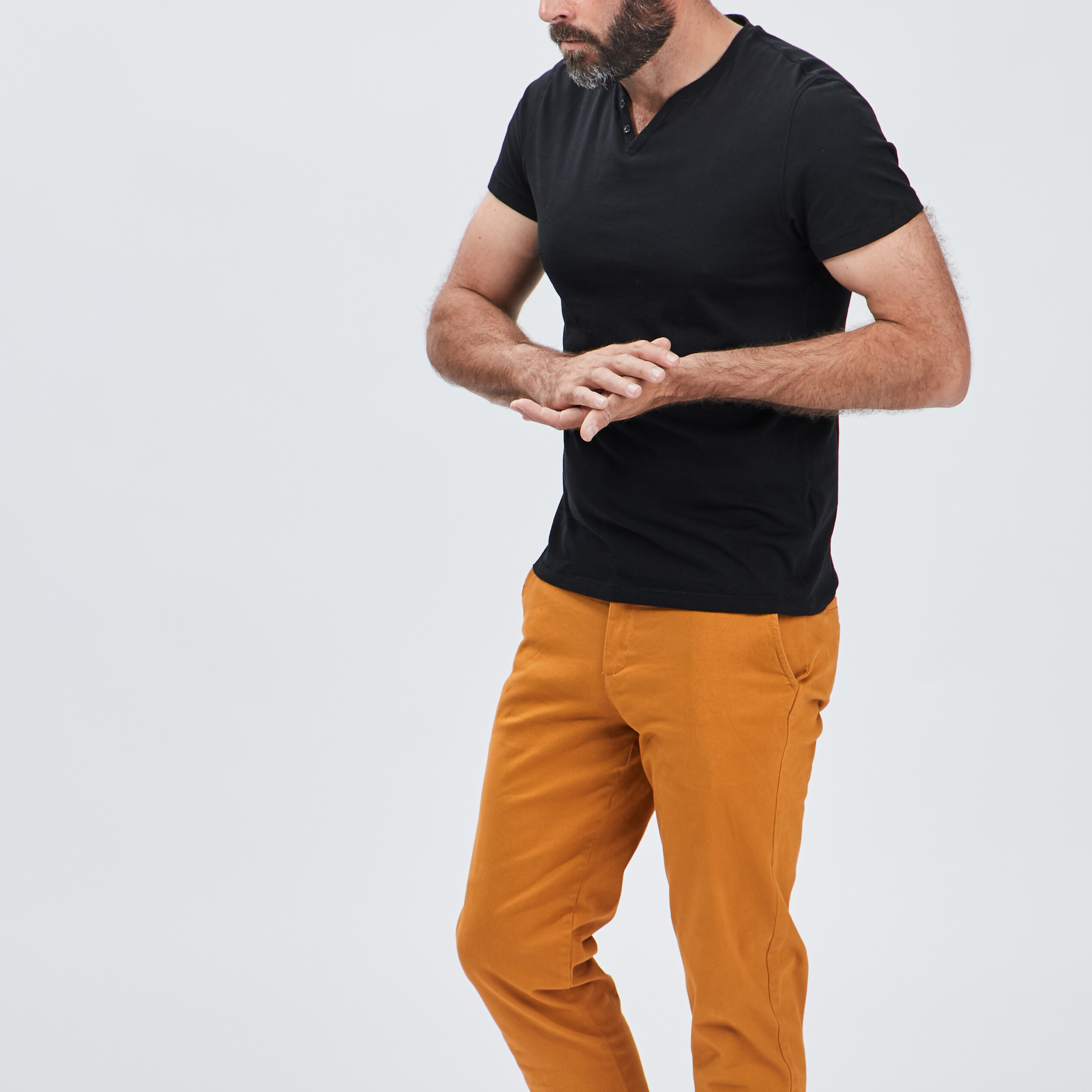 T-shirt manches courtes col tunisien noir homme | La Halle