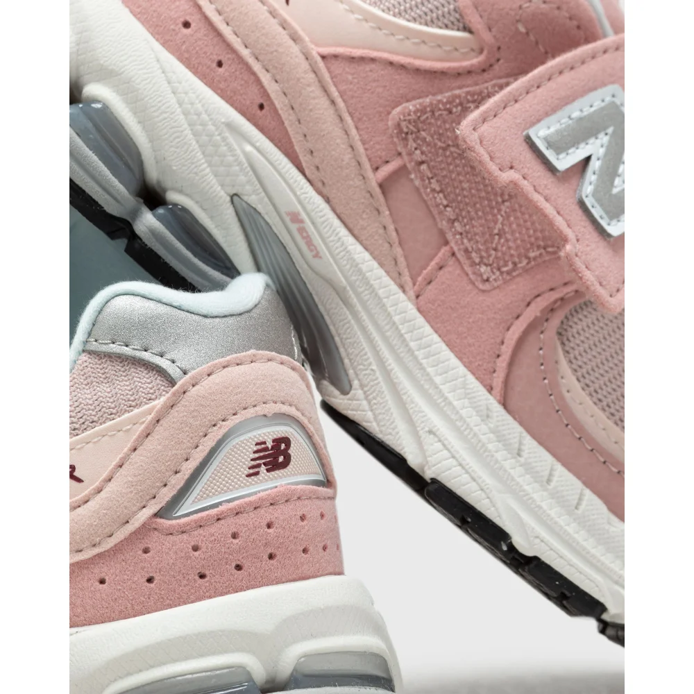 New Balance PV2002V1 PV2002SK / pink