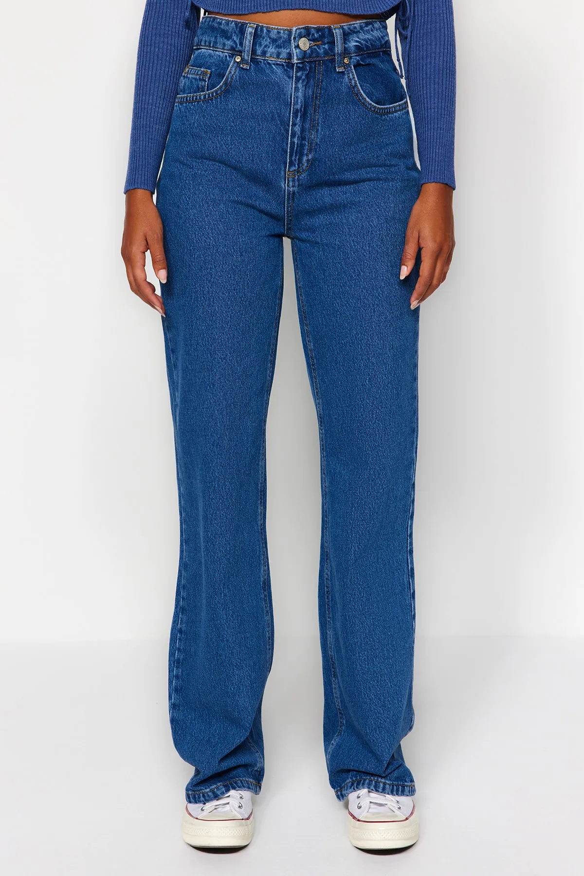 Trendyol Collection  Dunkelblaue Jeans mit hoher Taille und weitem Bein TWOAW24JE00075