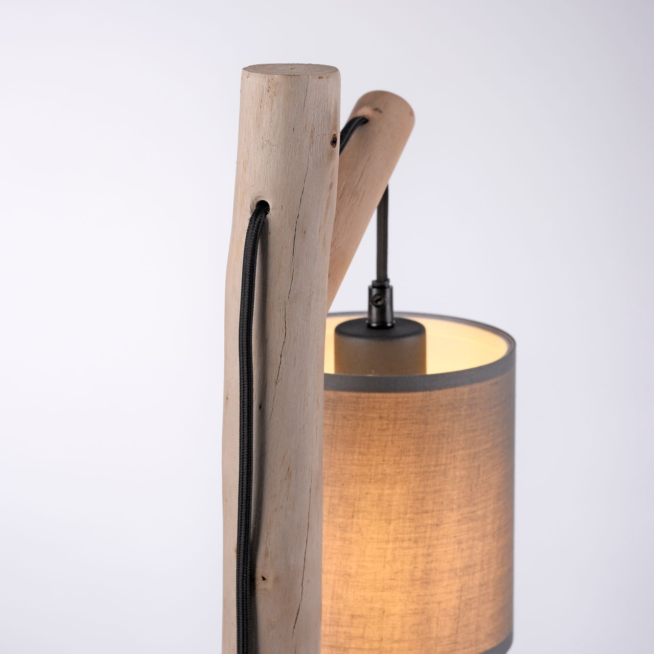 JUST LIGHT Tischleuchte GREEN TRIBU, 1x E27/10,00Watt max., Eukalyptusholz, Taupe