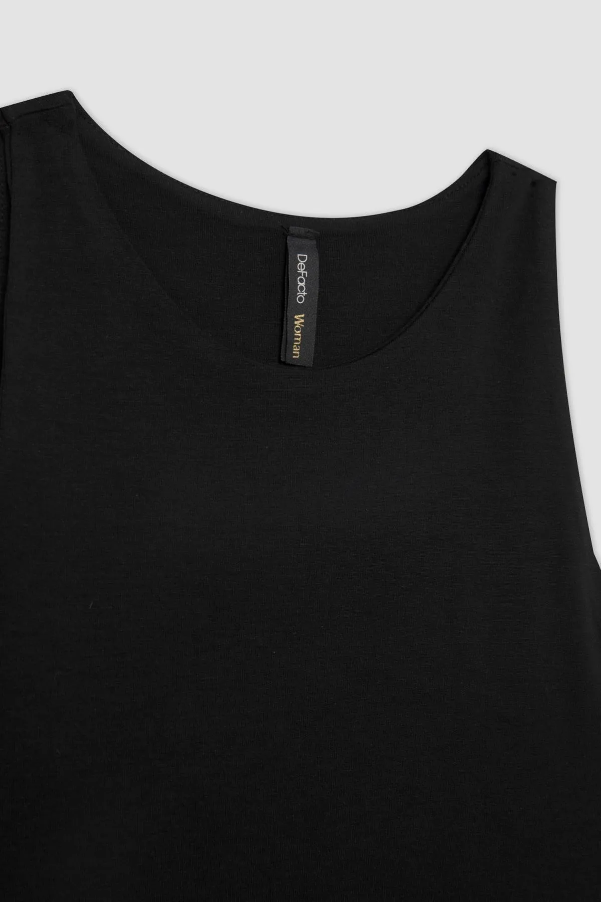 DeFacto  Slim Fit Neckholder-Kragen Schwarz Athlete C3866ax24sp