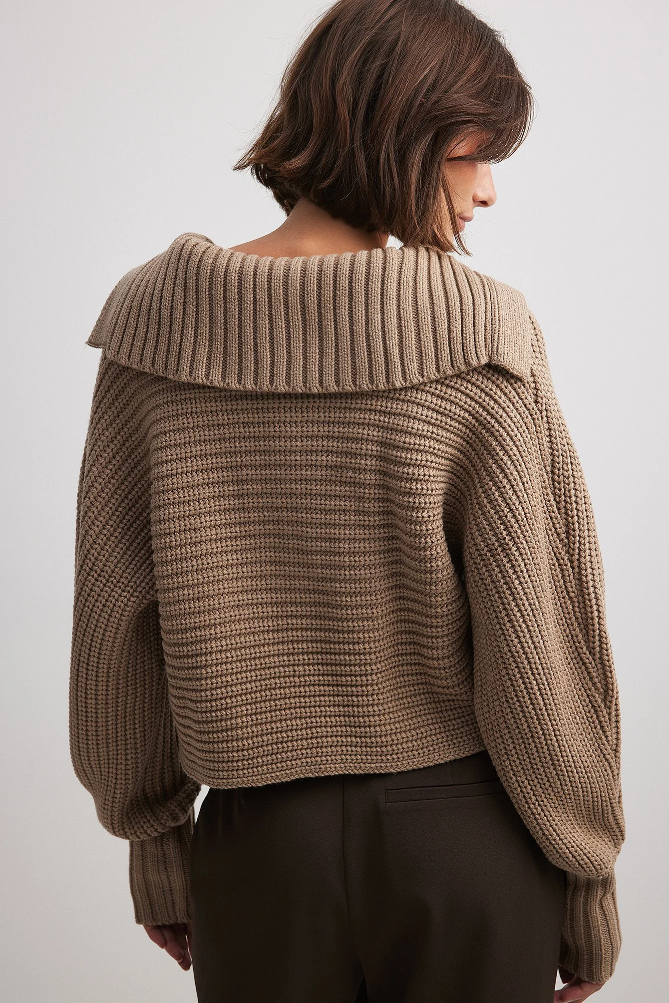 Chunky Strickpullover mit großem Kragen
