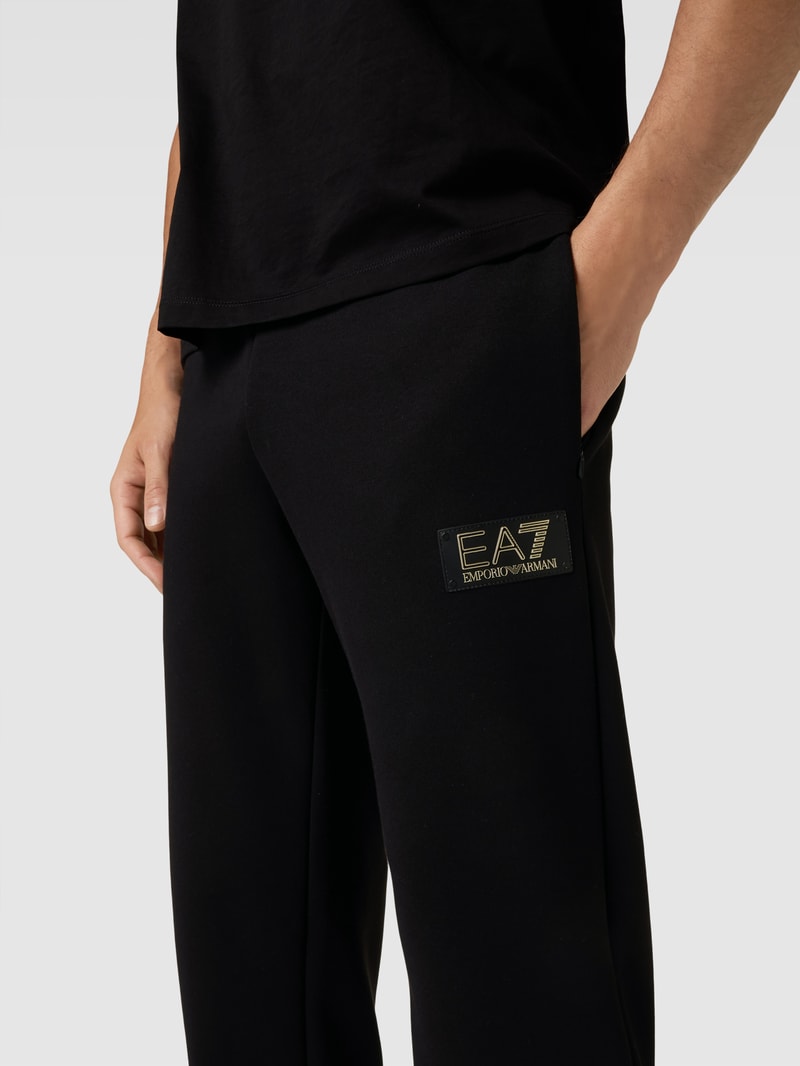 Sweatpants mit Tunnelzug in schwarz