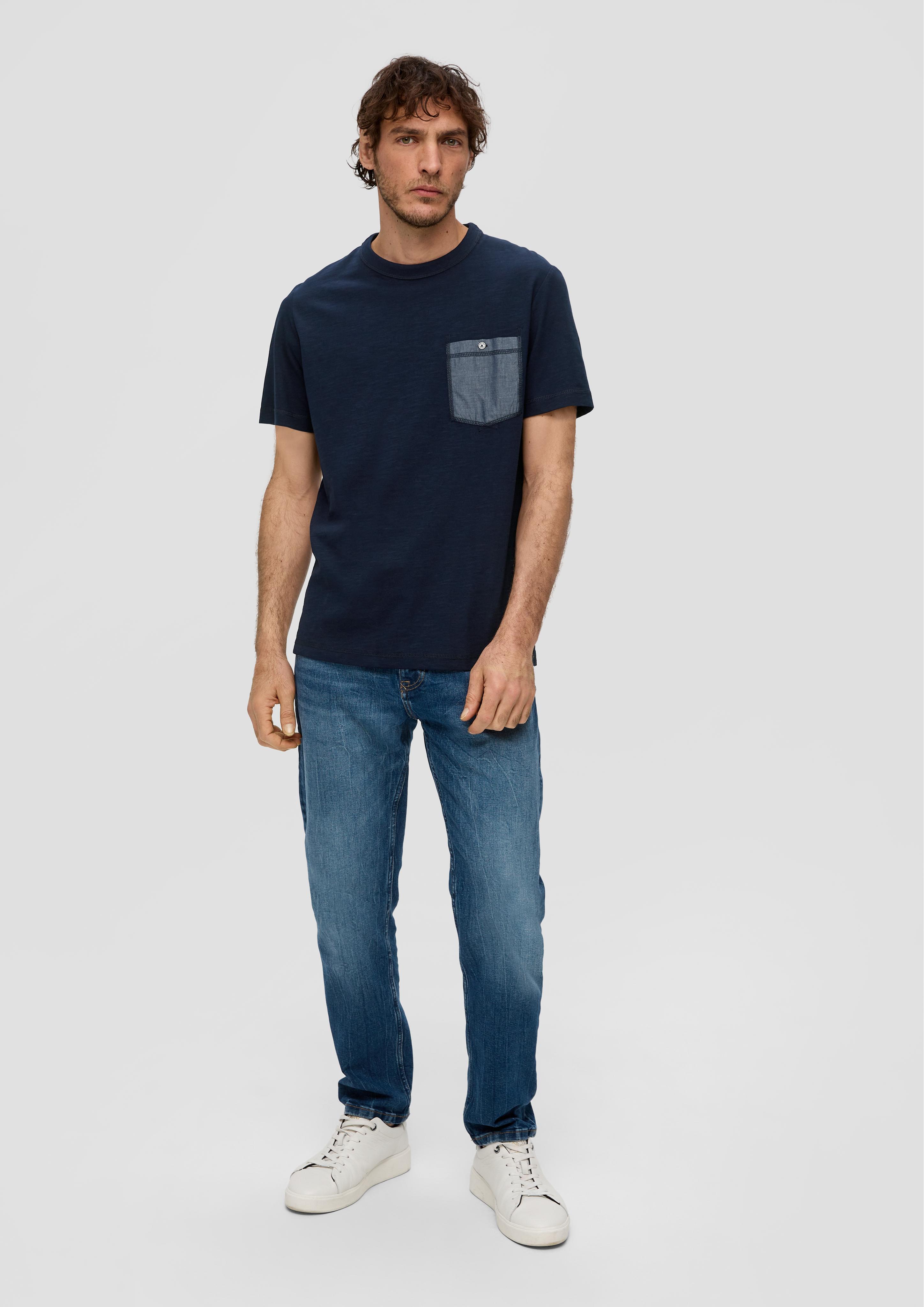 T-Shirt mit aufgesetzter Brusttasche  2143930-5978