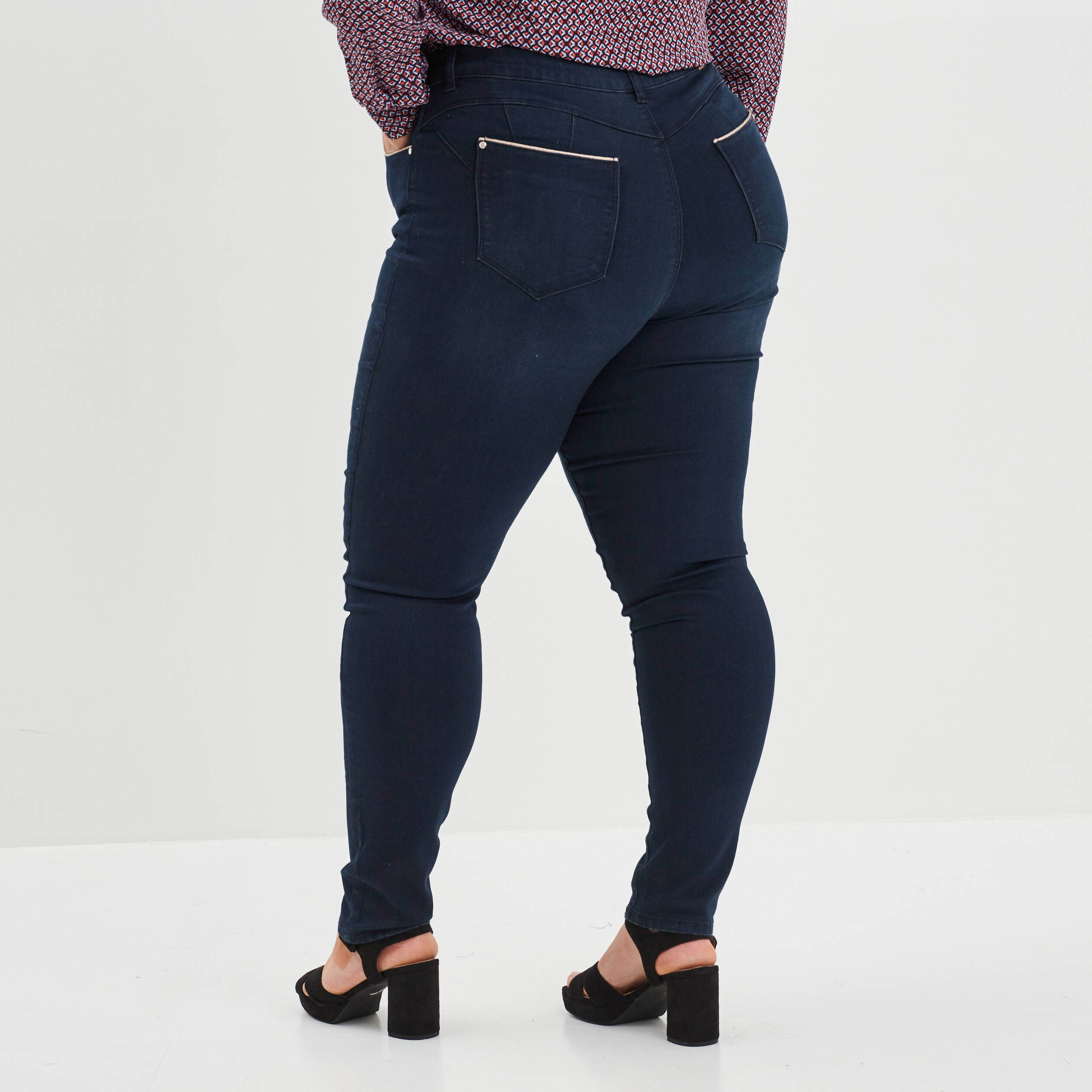 Jeans slim 5 poches avec liserés bleu femme grande taille | La Halle