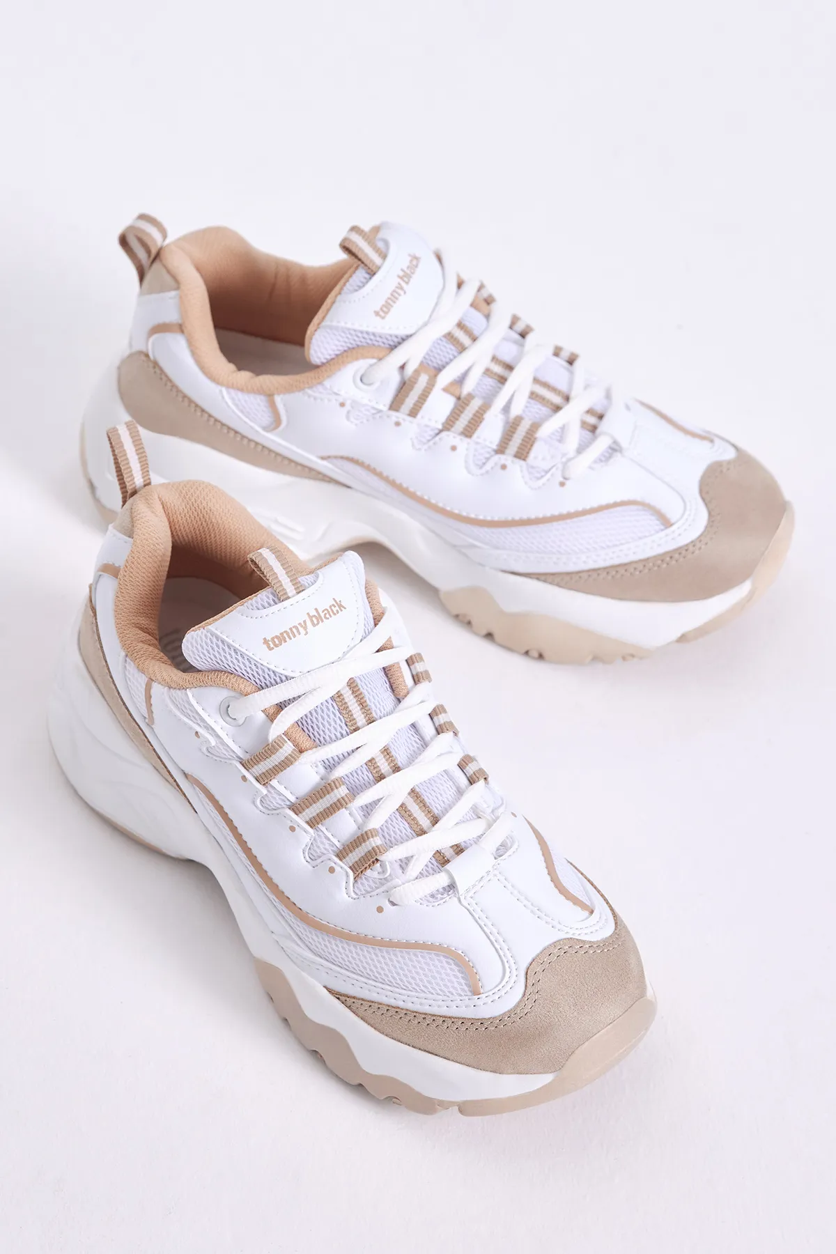 Tonny Black  Beige Sportschuhe für Damen Tb7040