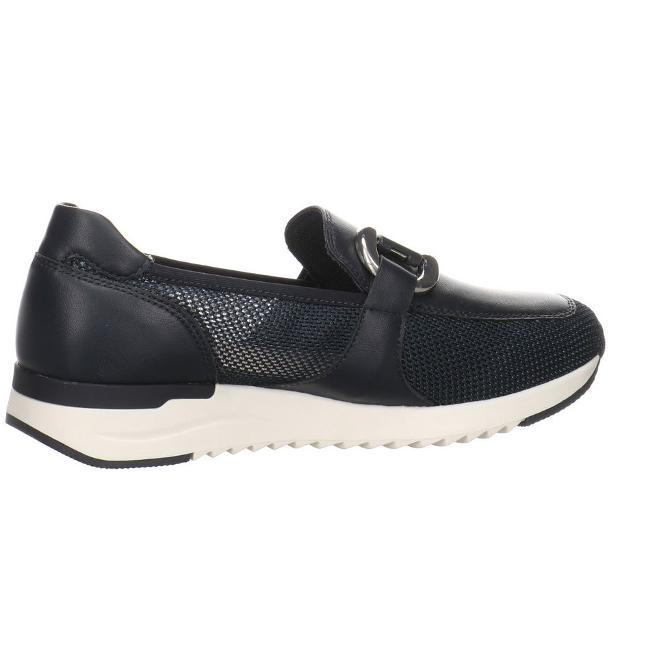 Caprice Slipper